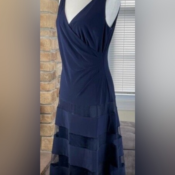 Elegant Ralph Lauren Navy Surplice V-Neck Stretch Midi Dress Size 16 - Picture 4 of 5
